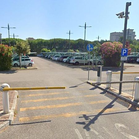 Hotel Flora Bellaria-Igea Marina Exterior photo