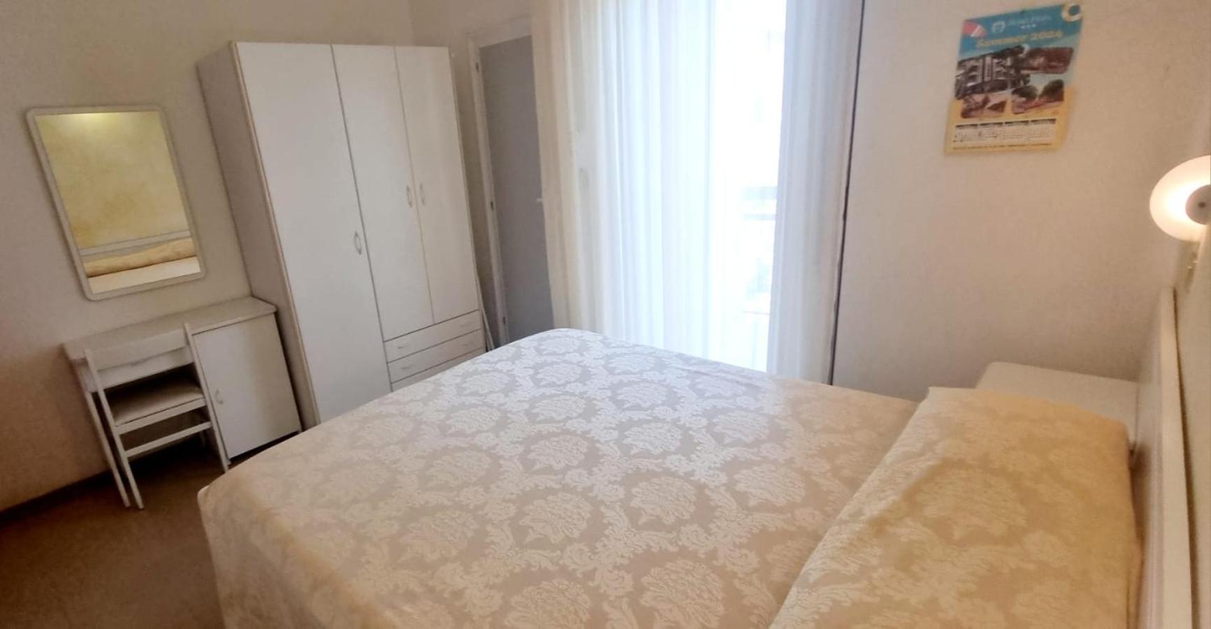 Hotel Flora Bellaria-Igea Marina Room photo